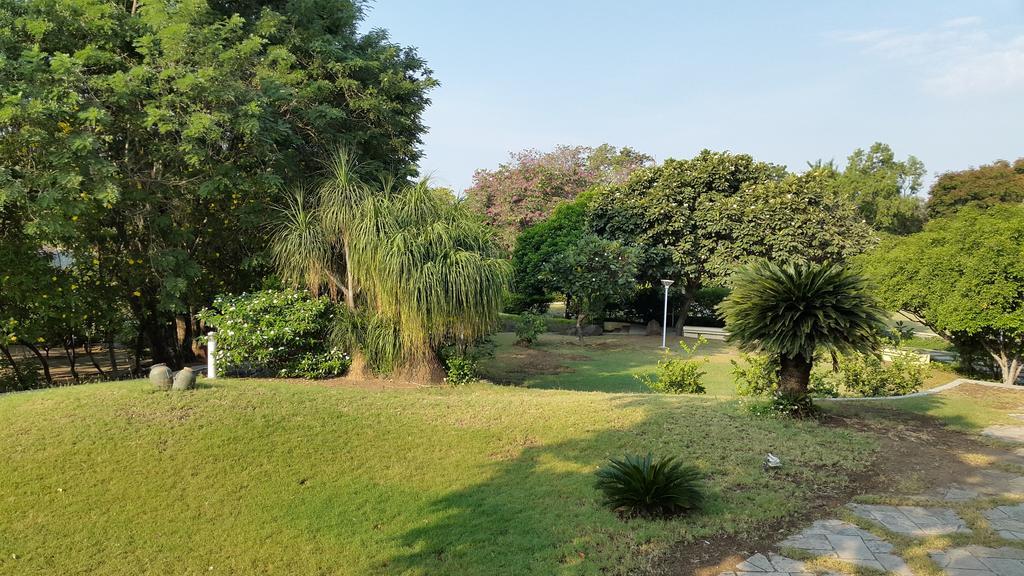 The Meadows Resort And Spa Aurangabad  Exterior photo