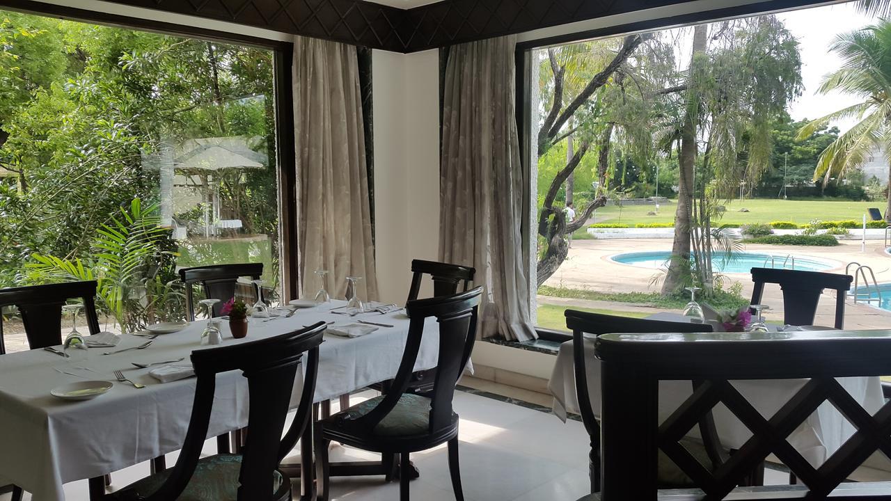 The Meadows Resort And Spa Aurangabad  Exterior photo